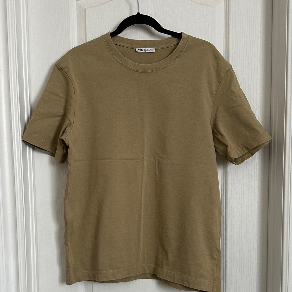 Zara Men's Short Sleeve Khaki Tee